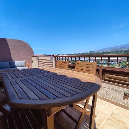 Safran Holiday Penthouse Apartman Los Cristianos  Kültér fotó